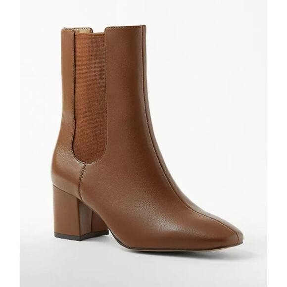 NWB Ann Taylor Block Heel Leather Chelsea Booties in Pecan Brown Size 6 - Picture 1 of 3
